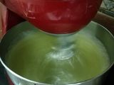 Bolu kukus putih telur
