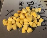 Une image de l'étape 8 de Sauté de porc aux pommes de terre et coing.