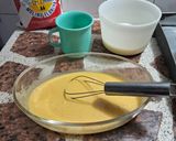 Foto del paso 1 de la receta: Cuadraditos esponjosos con sabor a flan