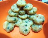 Foto langkah ke 5 dari resep Perkedel Kentang.