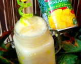 A picture of step 7 of Pina Colada.