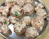 A picture of step 2 of Airfryer Stuffed Mushroom.