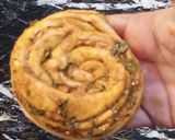 A picture of step 8 of Masala Paratha.