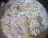 Foto del paso 5 de la receta: Spaghetti blanco con jamón, salchichas y tocino😋😋