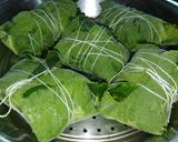 কুমড়ো পাতায় ইলিশ ভাপা (kumro patai illish bhapa recipe in bengali) রেসিপি ধাপ - 4 ছবি