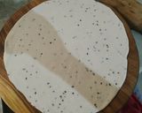 A picture of step 4 of Kalonji khasta papdi.
