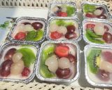 Foto langkah ke 3 dari resep Puding sutra dgn aneka buah. Mudah & enak.