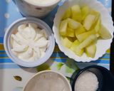 A picture of step 1 of Refreshing melon shake with ice cream.