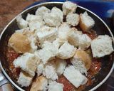 A picture of step 4 of Masala pav.