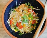 A picture of step 5 of Thai green Papaya salad.