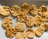 A picture of step 2 of Papadi chaat.