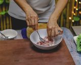 รูปขั้นตอนการทำที่ 6 ของ ผัดซีอิ๊ว เส้นใหญ่ หมูหมักนุ่ม ไม่มัน ไม่เลี่ยน😊