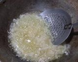 A picture of step 3 of Crispy Noodles Chaat.