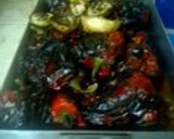 Foto del paso 1 de la receta: Parrillada de pimientos berenjenas patatas y cebollas
