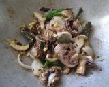 A picture of step 1 of Tomato Mushroom pulao with spiced buttermilk.