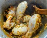 Foto del paso 3 de la receta: Guiso de patas de pollo con arroz integral. Súper sano