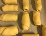 A picture of step 5 of Hotdog Bun.