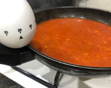 Foto del paso 7 de la receta: Bacalao y merluza con tomate ensayando para Semana Santa