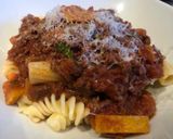 A picture of step 5 of Crowd pleasing spaghetti bolognese.