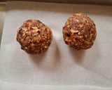 Foto del paso 4 de la receta: Bolitas energéticas de nuez y cacao