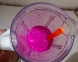 Foto langkah ke 3 dari resep Jus Buah Naga Yogurt.