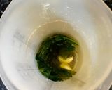 Foto del paso 1 de la receta: Salsa de ajo y perejil con vino blanco