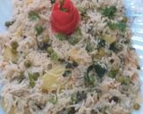 A picture of step 10 of Aloo mater methi pulao.