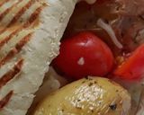 Une image de l'étape 6 de Panini méditerranéen au poulet.
