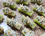 Foto del paso 3 de la receta: Barquitas de apio, roquefort y nuez