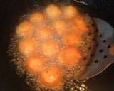 A picture of step 4 of Urad Dal FULURI / Fritters.