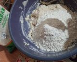 Foto langkah ke 2 dari resep Adonan Dasar Roti tanpa Ulen Versi Margarin.