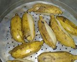 Foto langkah ke 1 dari resep Bola bola pisang.