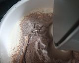Foto langkah ke 2 dari resep Base kue tart coklat.