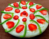 સ્ટ્રોબેરી ચીઝ પીઝા (Strawberry Cheese Pizza Recipe In Gujarati) રેસીપી સ્ટેપ3ફોટો