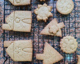 Foto del paso 7 de la receta: Pueblito de galletas de jengibre y canela 🏡🌳🌻⭐🌞🌜🏡