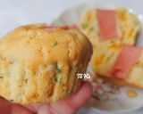 Hình bước làm 5 của món Muffins MẶN vị: phô mai-hành lá-xúc xích