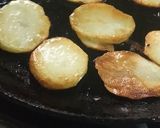 A picture of step 3 of Potato/Spanish omelette.