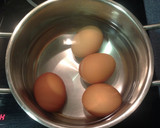 Foto del paso 1 de la receta: Huevos rellenos de mi abuela
