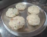 A picture of step 3 of Crispy Sabudana tikki made with leftover sabudana khichdi and falahari chutney.
