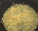 Foto del paso 3 de la receta: Enchilada de pollo y queso
