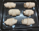 એગલેસ ચોકો નટી ક્રોસોં (Eggless Choco Nutty Croissant Recipe In Gujarati) રેસીપી સ્ટેપ10ફોટો
