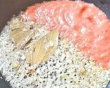 A picture of step 6 of Rich & Creamy Onion Capsicum masala.