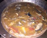 Hình bước làm 2 của món Canh cá tầm nấu chua