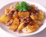 Hình bước làm 4 của món KHOAI TÂY xào thịt bò
