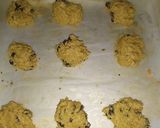 Foto langkah ke 7 dari resep Choco Chip /Raisin oatmeal cookies.