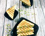 વેજ. ચીઝ ગ્રીલ સેન્ડવીચ (Veg. Cheese grill Sandwich recipe Gujarati) રેસીપી સ્ટેપ7ફોટો