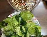 Hình bước làm 2 của món Hành cuốn