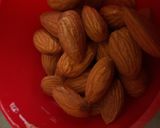 बेसन की बर्फी (Besan ki barfi recipe in hindi) रेसिपी चरण 5 फोटो