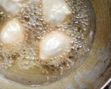 A picture of step 2 of Dahi Vada.