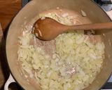 A picture of step 1 of Carrot and tomato soup.